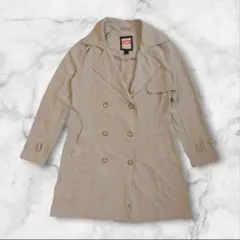 ベージュ ダブルブレスト トレンチコート