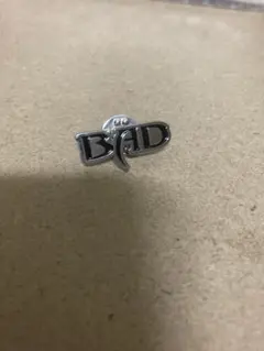 【未使用】supreme BAD ピンズ
