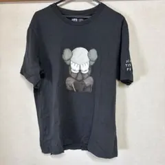 新品UNIQLOユニクロ UT×カウズKAWSコラボ TシャツXLのサムネイル