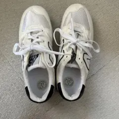 New Balance 380 スニーカー ホワイト 23.5cmのサムネイル