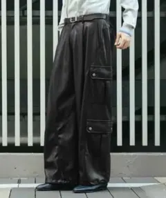LUXEレザーカーゴパンツ　HAREのサムネイル