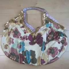 花柄バッグ ビーズ装飾付き