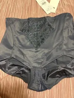 Item thumbnail for item e51ba383-ff41-45bc-beb8-734aa02d5f49