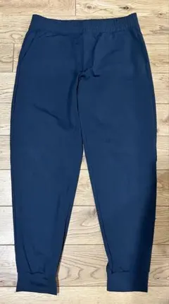 ユニクロ ウルトラストレッチアクティブジョガーパンツ ブルーL