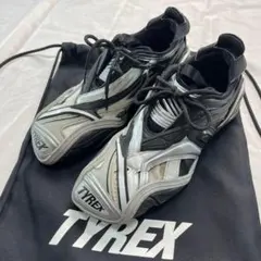 名作 balenciaga tyrex タイレックス スニーカーのサムネイル
