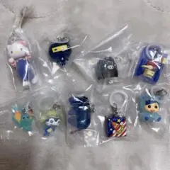 めじるしアクセサリー　ガチャガチャ　カプセルトイ　ブルー、青、ブラック、黒系