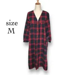 最終価格‼️✨美品✨切替えワンピース【Ｍ】Ｖネック　チェック　長袖　ミディ丈