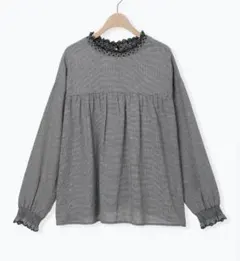 新品未開封／サマンサモスモス／レースシャーリング2wayブラウス／チャコール