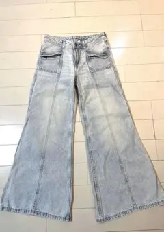 H&Mライトブルー ブーツカットデニム