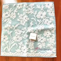 LAURA ASHLEY タオルハンカチ ライトブルー 花柄