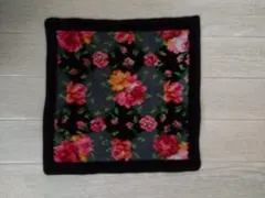 ④花柄ハンカチ（黒・グレー・ピンク）フェイラー(FEILER)ハンカチ