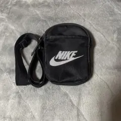 Nike メッシュショルダーバッグ 黒