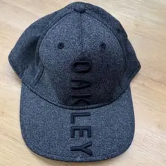 OAKLEY キャップ 帽子 グレーのサムネイル