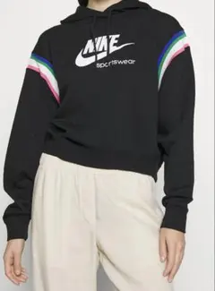 NIKE クロップドパーカー ブラック