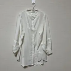 LAKOLE アイボリー 長袖シャツ Sサイズのサムネイル