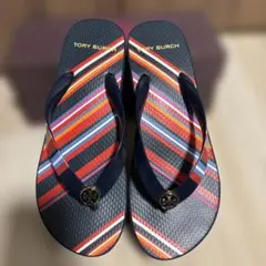 【極美品】TORY BURCH ビーチサンダル 厚底 ストライプ　size6のサムネイル