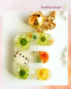 幸せを運ぶ シマエナガのお守りキーホルダー　 天然石×ドライフラワー 『E』