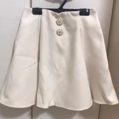 evelyn ビジューフレアスカート