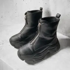 【アベイル】GALジッパー付厚底ショートブーツ　ブラックＳ　韓国