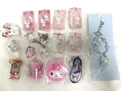 サンリオ　ガチャ　ハローキティ　マイメロ　クロミ　シナモン　コインシリンダー