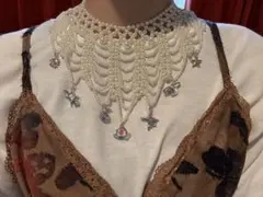 パールとシルバーの多層ネックレス　つけ襟