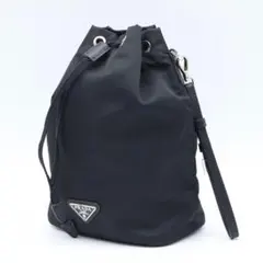 【未使用級】PRADA リナイロン　巾着ポーチ　ハンドストラップ付き　三角ロゴ