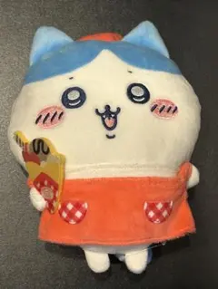 ちいかわクレープくじのB賞「クレープ屋さんなぬいぐるみS（ハチワレ）」