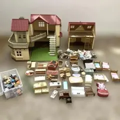 シルバニアファミリー あかりの灯る大きなお家　家　人形　家具小物セットまとめ売り