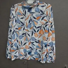 DoCLASSE 花柄 長袖カットソー ハイネック