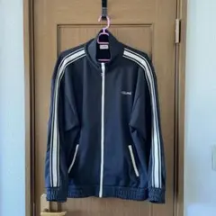 Item thumbnail for item d0cdb85c-0c3f-4c8b-a36b-1874254ca92e