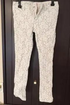 Item thumbnail for item cb95e27d-5052-4a3f-bf4f-624be4ab7de8