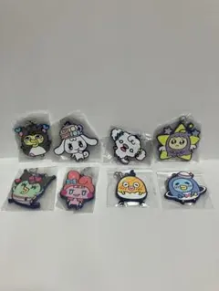 たまごっち　サンリオ　ラバーキーホルダー