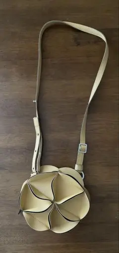 超美品ELEMOODエレムード　ブロッサムシリーズミニバッグ