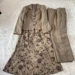 SANSFIN ジャケット　パンツ　スカート　３点セット　15号　花柄 大きめ