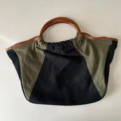 ＊キャンバスとレザーのバッグ ブラックとオリーブグリーン