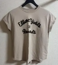 ロゴ刺繍 Tシャツ ベージュのサムネイル