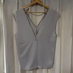 Vネック ノースリーブ ベスト グレージュ