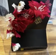 赤と白の花　髪飾り かんざし