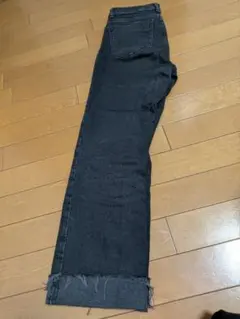 ダーク ブラック フリンジ裾 ストレートデニム ZARA