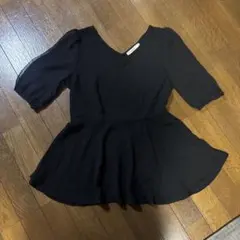 dazzlin 黒 Vネック シースルー袖 トップスのサムネイル