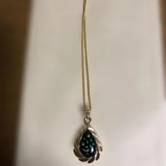 貝入りペンダントネックレス