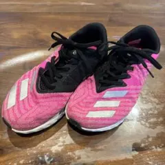 adidas ピンク スニーカー　23cm アディゼロ　ランニングシューズ