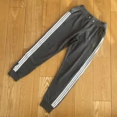 グレー サイドストライプ ジョガーパンツ　スウェットパンツ