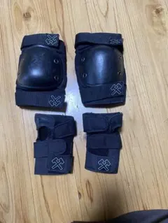 膝パッドと手首パッドのセット　キッズスケートボード