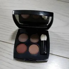 CHANELレキャトルオンブル328