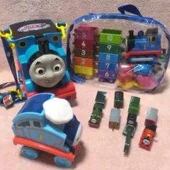 きかんしゃトーマス　10までつなげて　ポップコーンケース　でんぐりベビートーマス