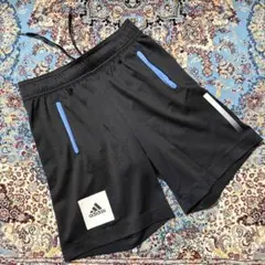 adidas 黒 ハーフパンツ サイドポケット