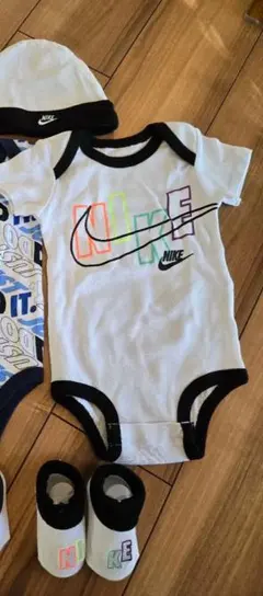 【5mam…様】NIKE　ベビーロンパースセット　6～12ヶ月