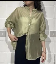 jena シアー 長袖シャツ カーキのサムネイル
