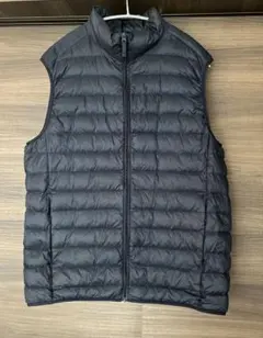 ユニクロ　ウルトラライトダウンベスト サイズXL ネイビー